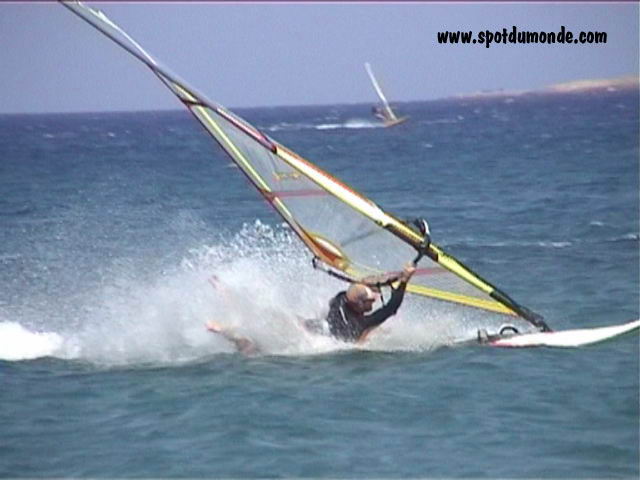 Windsurf KitesurfPalekastroCrète - Grèce Windsurf KitesurfPalekastroCrète - Grèce